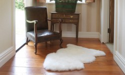 Long Wool Rug White