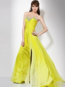 Sheath Sweetheart Neckline Sweep Train Chiffon Evening Gown With Beading – AdoringDress