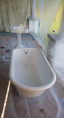 Lafayette Bathtub Resurfacing