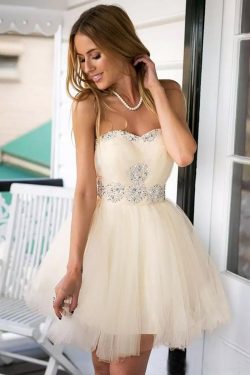 Cute Sleeveless Sweetheart With Beaded Homecoming Dress M514