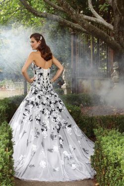 2018 Boda colorido Vestidos A-Line Strapless tribunal tul Tren Con Aplique Lace Up Volver US$ 32 ...