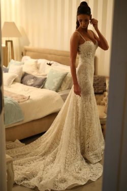 2019 de lujo de encaje vestidos de novia sirena correas tren de la corte US$ 349.99 VTOPKE6N4B4  ...