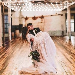 Elegante Hochzeitskleider Spitze Mit Ärmel Etuikleider Brautkleider Günstig