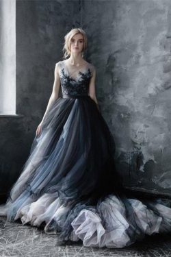 Precioso vestido largo de bola de encaje de tul modesto princesa encantadora Vestidos de baile V ...