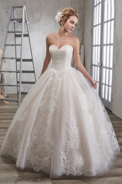 2018 Tulle Sweetheart vestido de novia vestidos de novia con Applique Corte tren US$ 289.99 VTOP ...