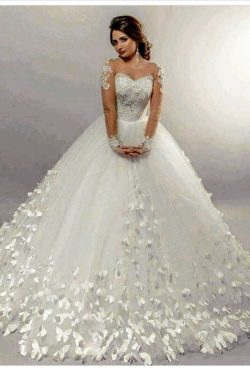 Dresses2019 elegante de la boda con las mangas largas Una línea de capilla de la cucharada de tu ...