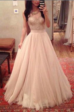 2019 Tulle Sweetheart Una línea de vestidos de baile con Applique Sweep tren US$ 169.99 VTOPA2KQ ...