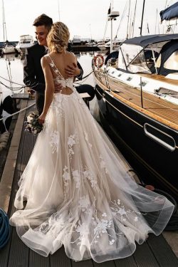 A Line Floral Appliques Beach Wedding Dresses Backless Tulle Boho Wedding Gowns on sale – PromDr ...