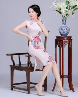 Golden Velvet Fashion Flower Long Cheongsam Skirt