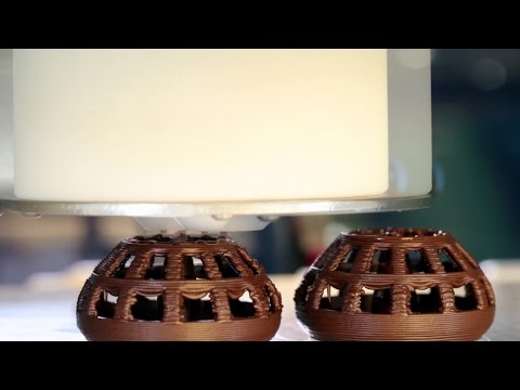 How Hershey’s is Using 3-D Printers to Make Chocolate Kisses – YouTube