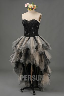 Robe de mariée gothique noire champagne bustier coeur en dentelle