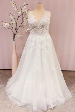 Schlichtes Brautkleid A linie | Boho Hochzeitskleider