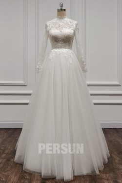 Robe de mariée col illusion montant en dentelle appliquée manches longues