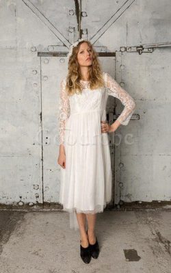 Robe de mariée facile plissage ligne a de col bateau avec manche longue – GoodRobe