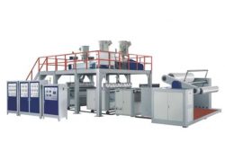 Extrusion laminating machine﻿