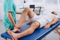 Treating Knee Pain with Physical Therapy