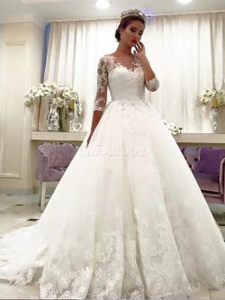 Robe de mariée naturel avec décoration dentelle avec manche 3/4 en tulle de col bateau – G ...