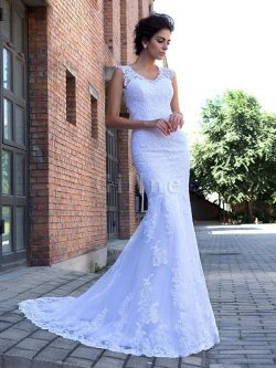 Ho trovato un bellissimo vestito di Maggie Sottero con perle