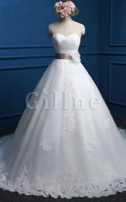 Abito da Sposa con Nastro Cuore in Pizzo Cappellino in Pizzo – Gillne.it