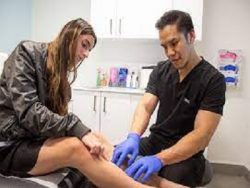 What kind of a doctor is a vein specialist? Who is a phlebologist?