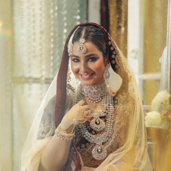 Shop Alluring Designs Of Indian Bridal Jewellery Sets