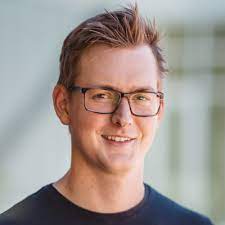 Good Knowledge Of Chris Hilken