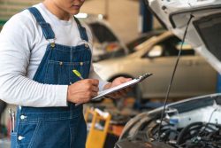 Expert Auto Mechanic in Israel