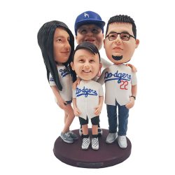 Happy family custom bobbleheads from cheapbobbleheads.com