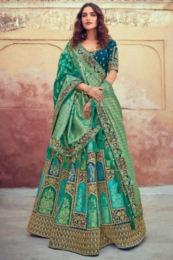 Buy Designer Indian Lehengas Online