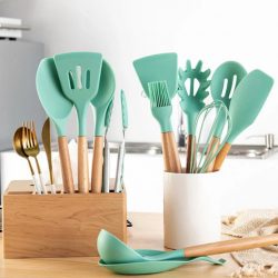 Using Silicone Kitchen Utensils