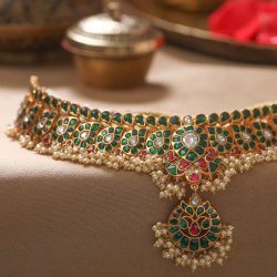 CLASSIC SILVER JEWELRY FOR THE MODERN WOMAN