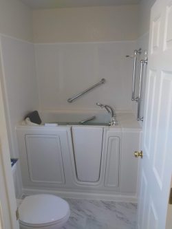 Bathtub Replacement & Installations in Phoenix, AZ.