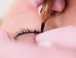 Permanent Makeup Artist