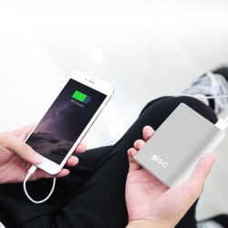 PapaChina Offers Customized Power Banks At Wholesale Prices