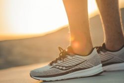 RESOLVE YOUR FOOT PROBLEMS WITH THE BEST TRAINERS FOR PLANTAR FASCIITIS