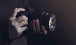 How to hire a good photographer?