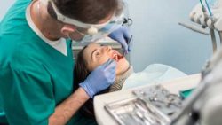 How to find an emergency dentist near me?