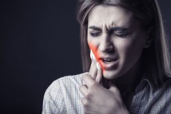 Treatment for Abscess Tooth Infection | Symptoms of An Infected Tooth