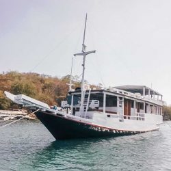 Reguler Local wooden Boat