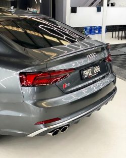 Best prestige- luxury car detailing Melbourne