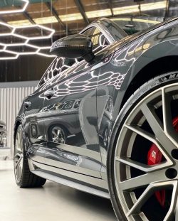 Best prestige- luxury car detailing Melbourne