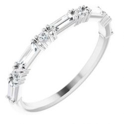 Women’s Modern Diamond Anniversary Band