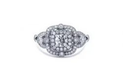 Custom Designed Engagement Rings for Women | DéonneLe Roux