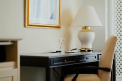 Luxury Table Lamps: Adding Elegance and Charm to Your Home Decor