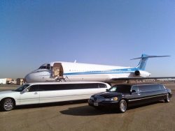 TRANSPORTATION SERVICE NEAR HOLLYWOOD BURBANK AIRPORT