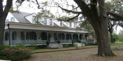 New Orleans Ghost Tour: Delving into the Dark Side of the Crescent City