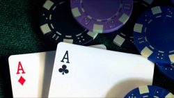 Strategi Blackjack: Rahasia Mengungguli Meja Blackjack dan Meningkatkan Peluang Anda