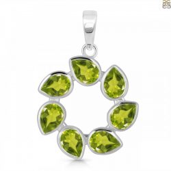 August Birthstone: peridot stone jewelry