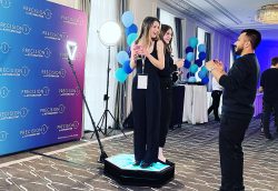 5 Reasons Why You Need a Mobile Photo Booth for Your Event