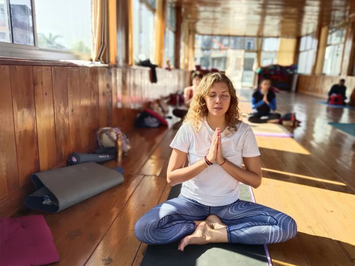 200 hour yoga teacher training rishikesh